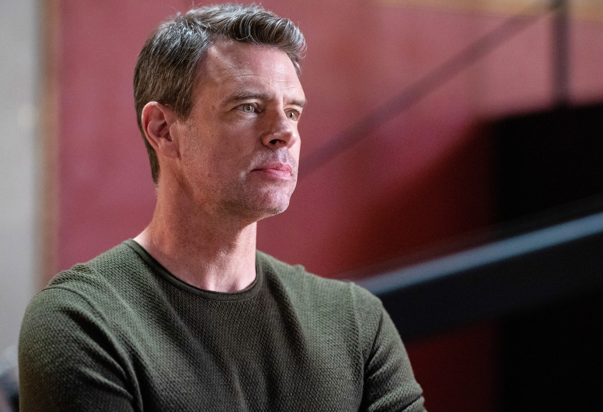 Unveiling Scott Foley’s Journey: Wife, Career, Net Worth 2024, and Famous Roles