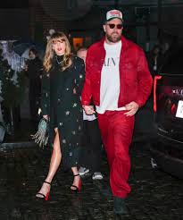 Travis Kelce propose Taylor Swift