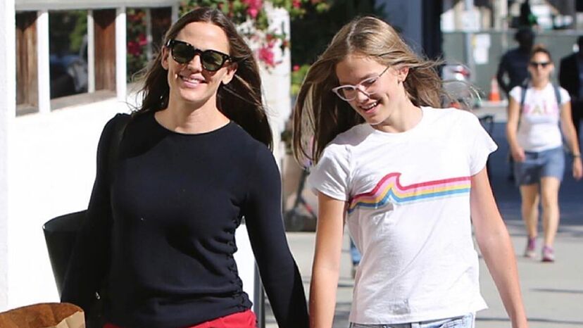 Violet Affleck mother jennifer Garner