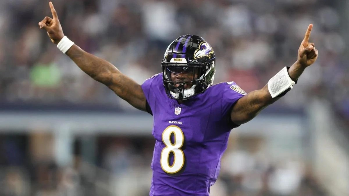 Lamar Jackson Baltimore Ravens: American Football Quarterback