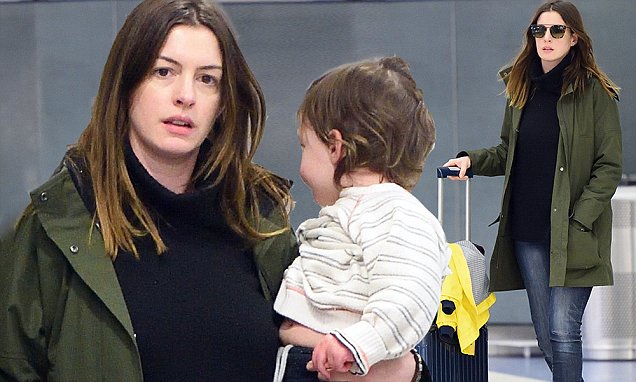 Anne Hathaway children
