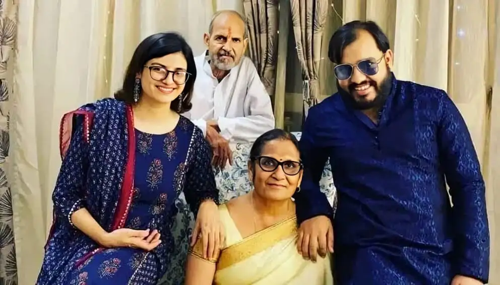 Alakh Pandey's sister