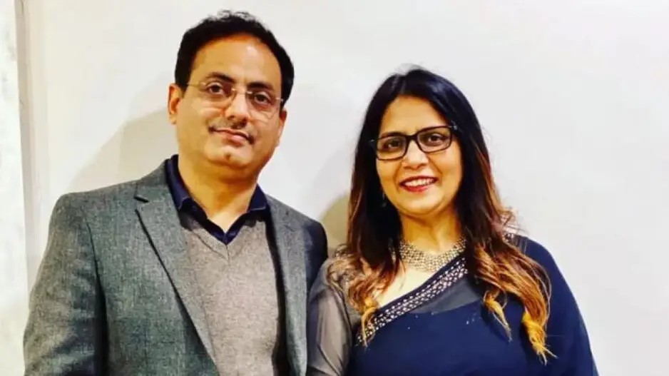 dr. vikas divyakirti wife